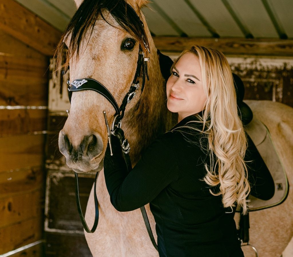 beauxportraits__1744394728_3608566982433267524_57638013186